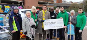 £2,000 Donation to Lord Mayors Charities From High Street Boot Sale Organisers